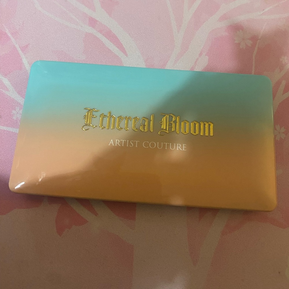 Artist Couture Ethereal Bloom Eyeshadow Palette